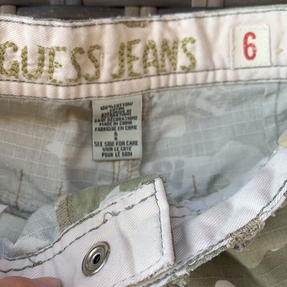 🎉1 hr sale 🎉Guess jeans short - Picture 6 of 8